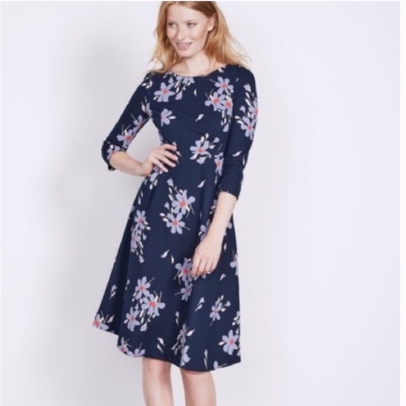 Boden Dresses & Skirts - Boden Irene Pointe Knit Floral Midi Dress